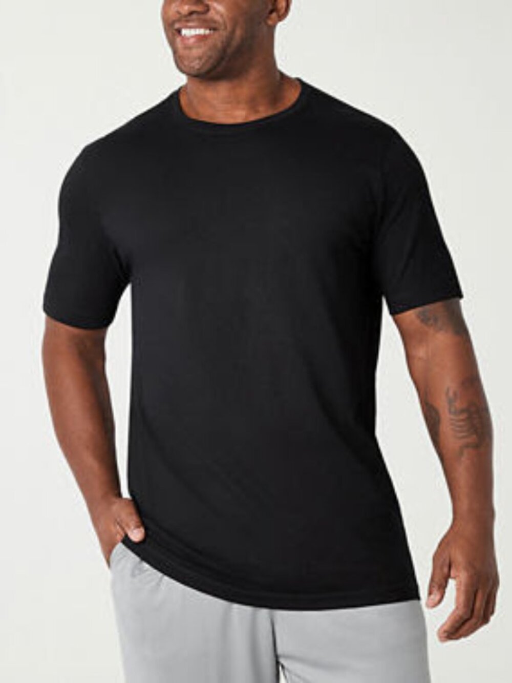 NWT  XERSION MENS CREW NECK SHORT SLEEVE T SHIRT